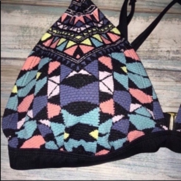 Xhilaration Green Bikini Top - Picture 3 of 4